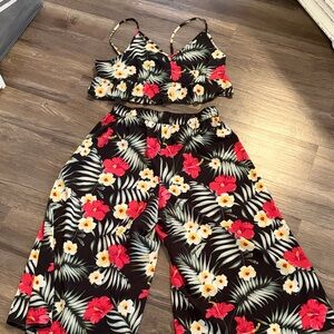 Tropical Floral Wide-Leg Two-Piece Set - Black with Red & White Flowers Size 1X